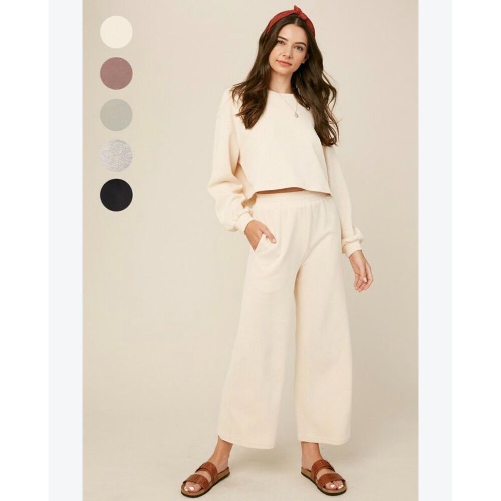Women's Listicle Cream Lounge Set Purchased from Vici NWOT Size Medium
